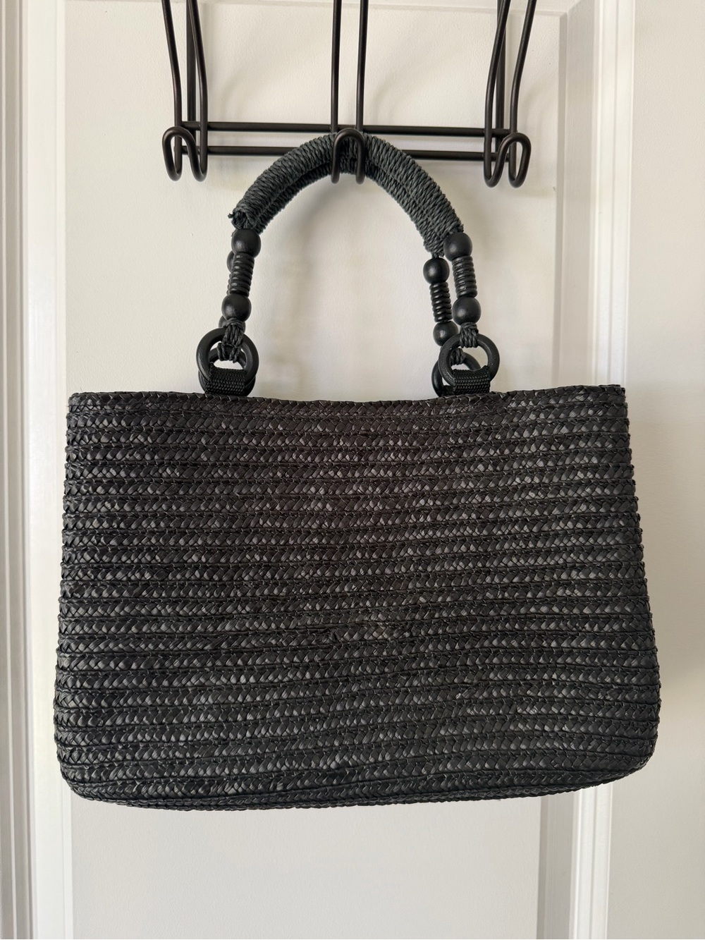 CROFT & BARROW | Black Woven Straw Tote - Wooden Beaded Handles
